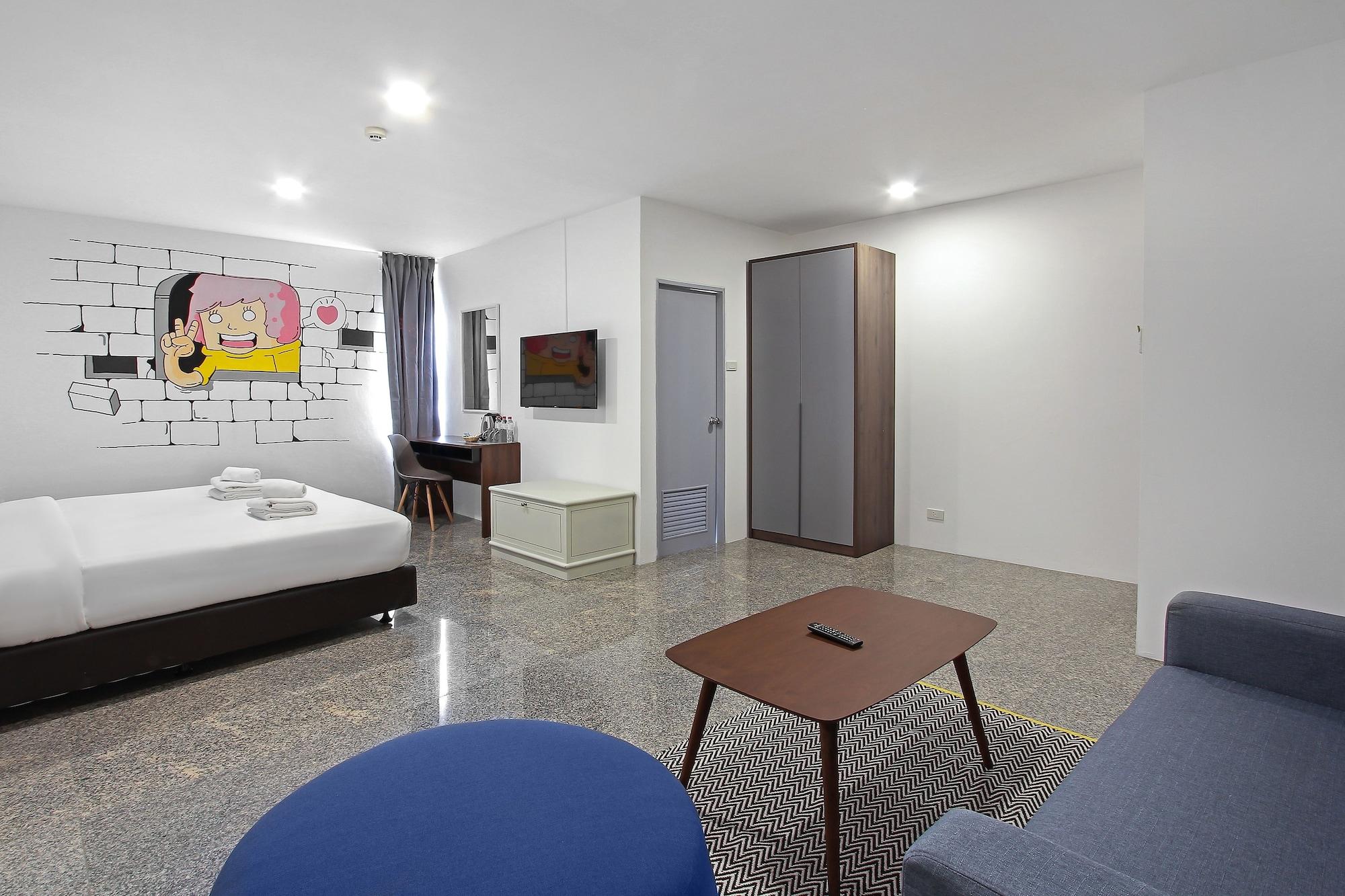 Pula Silom Hotel Банкок Екстериор снимка