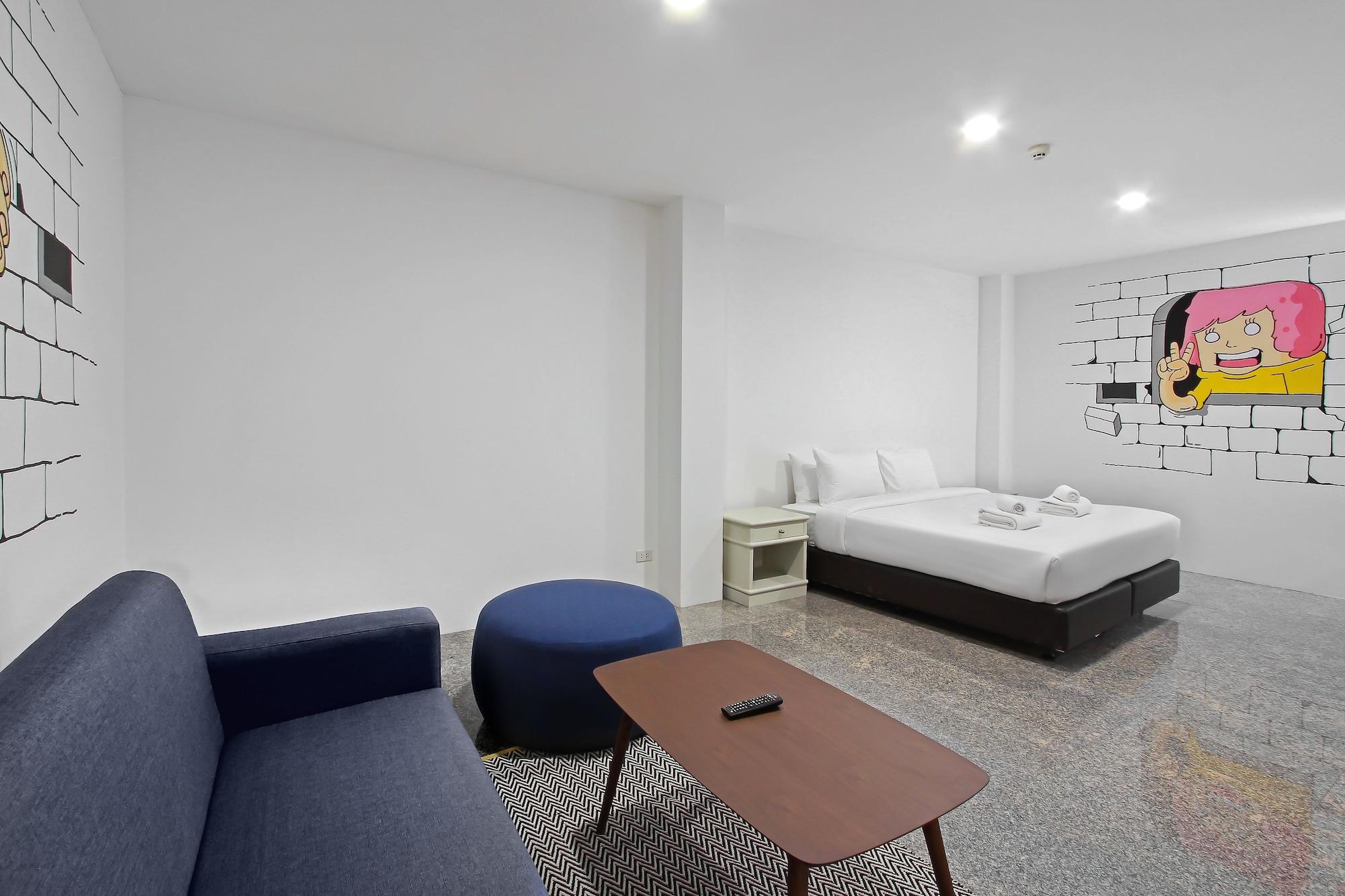 Pula Silom Hotel Банкок Екстериор снимка